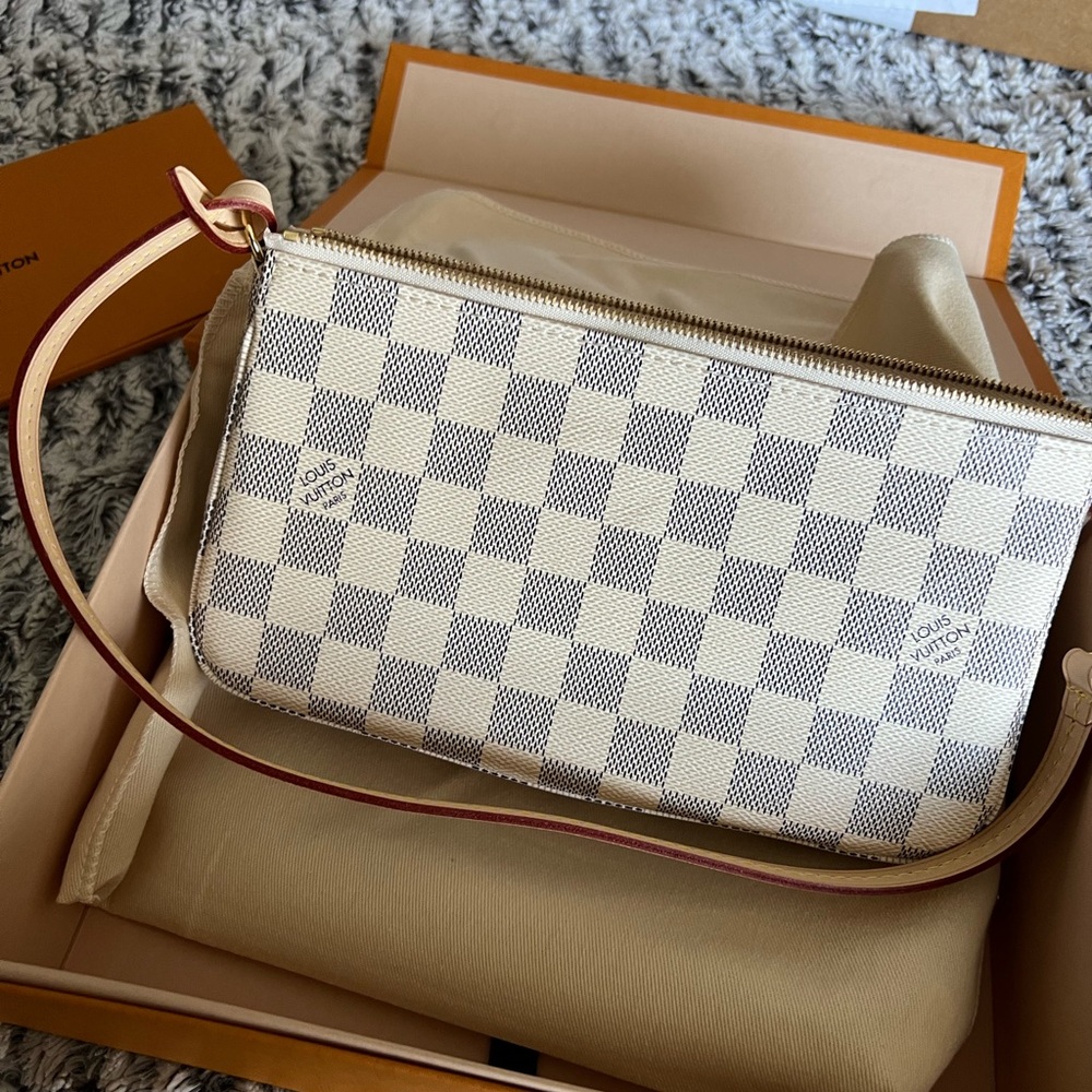 Pochette Accessories Louis Vuitton